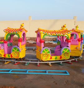 October 2015 Africa park 4 different kinds rides installation